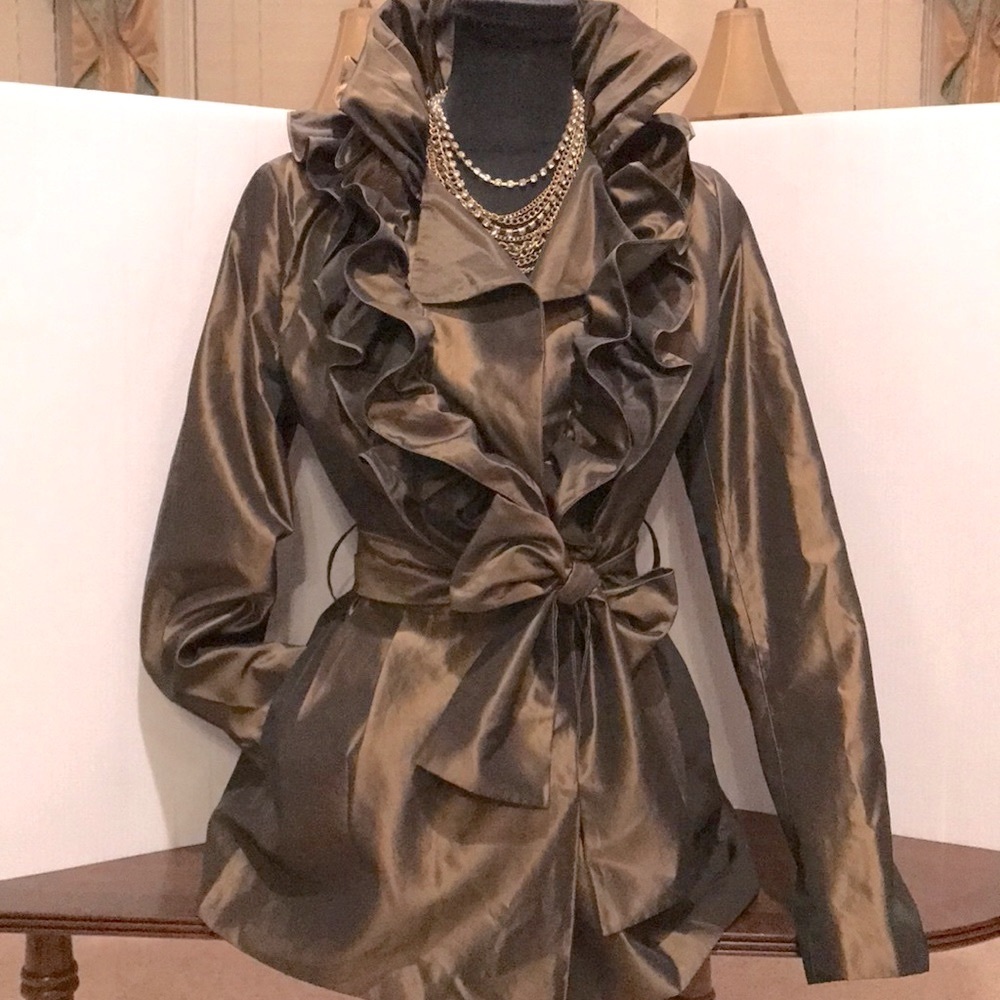 NWOT CC Couture Fitted Ruffle Detail Collar wrap Belted Jacket Size S